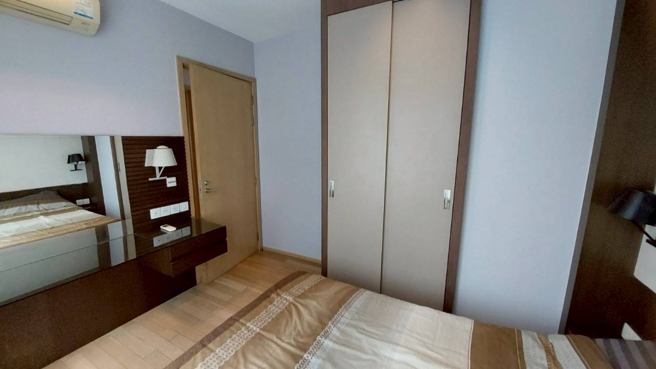 Sirirath @ Sukhumvit