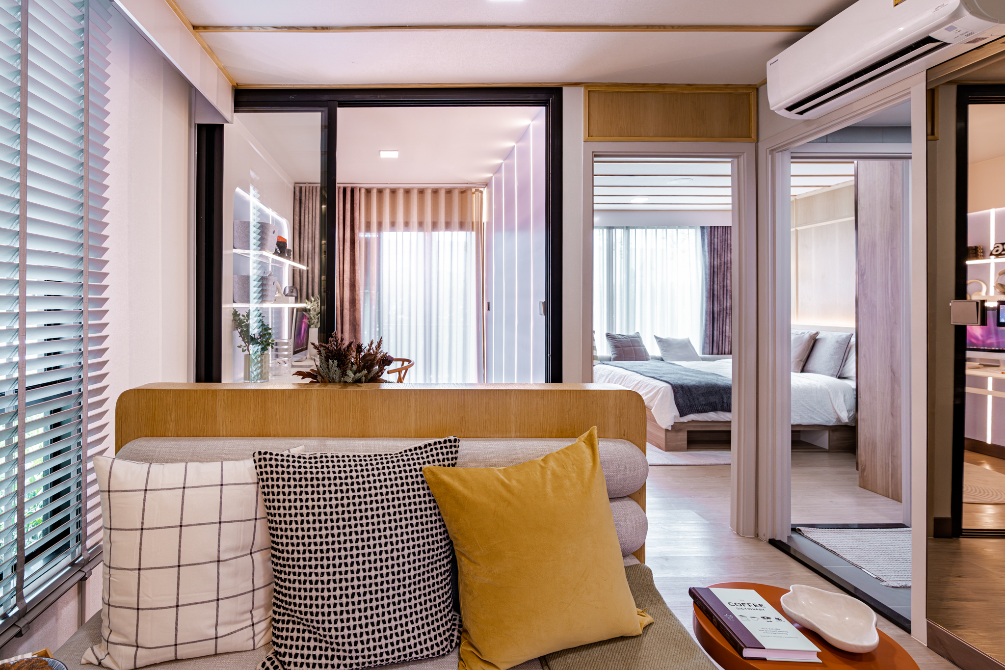 Atmoz Season Ladkrabang