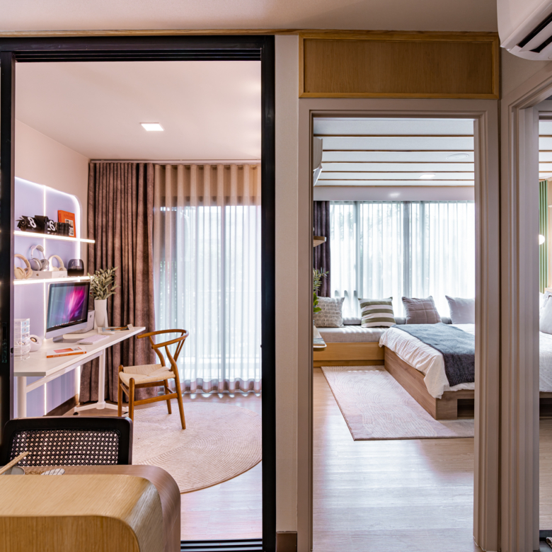 Atmoz Season Ladkrabang