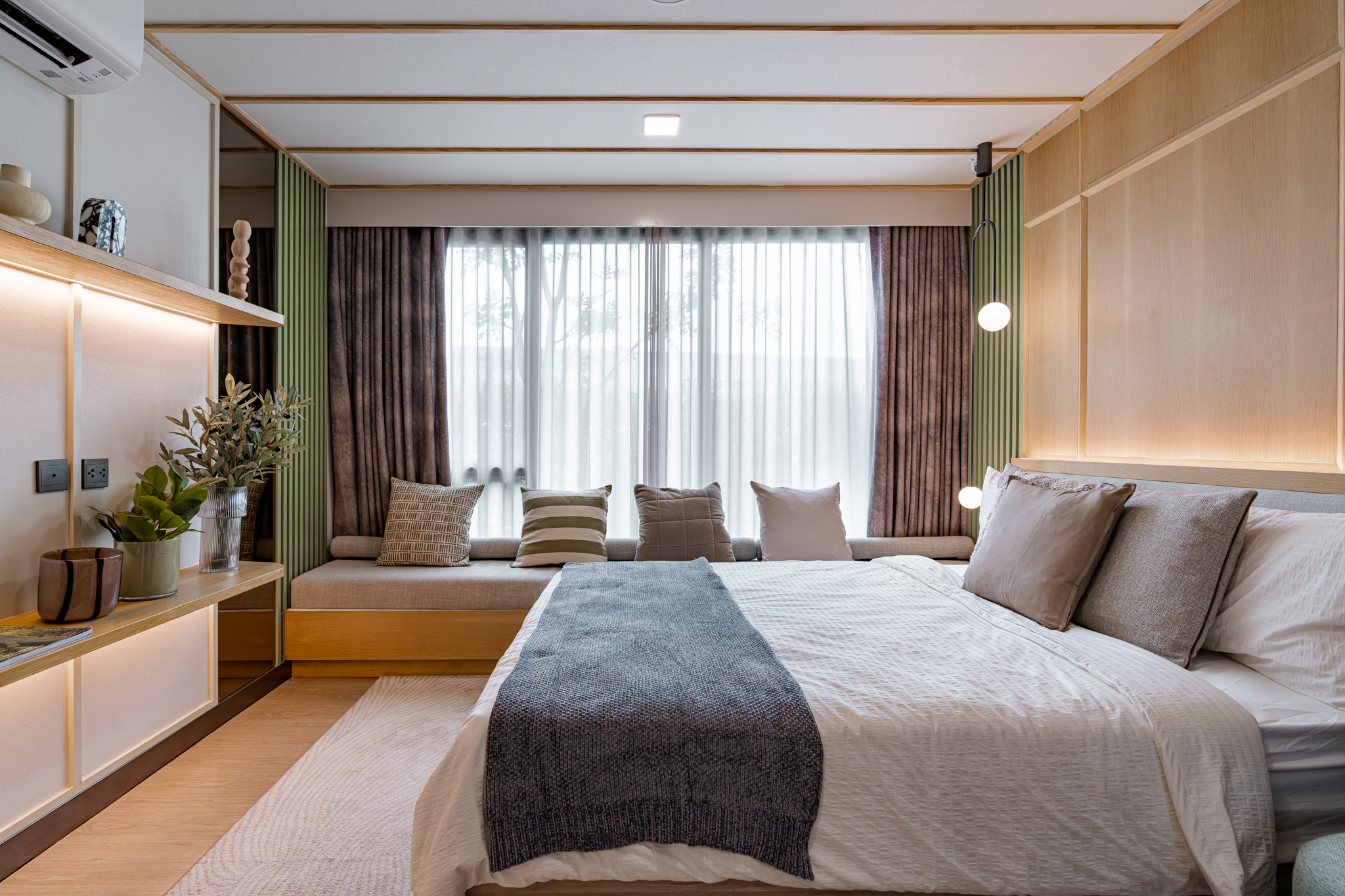 Atmoz Season Ladkrabang