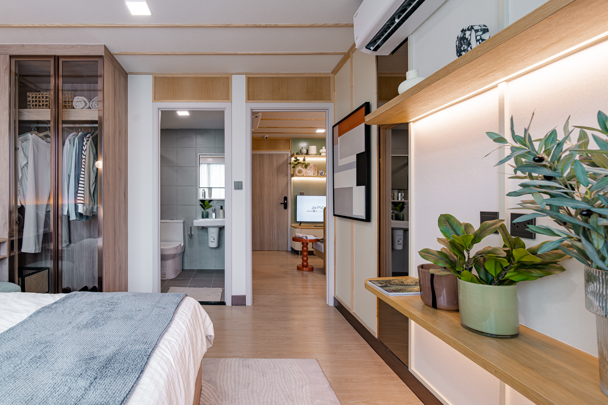 Atmoz Season Ladkrabang