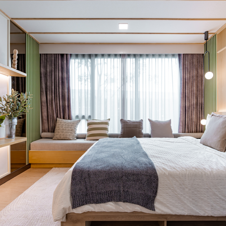 Atmoz Season Ladkrabang