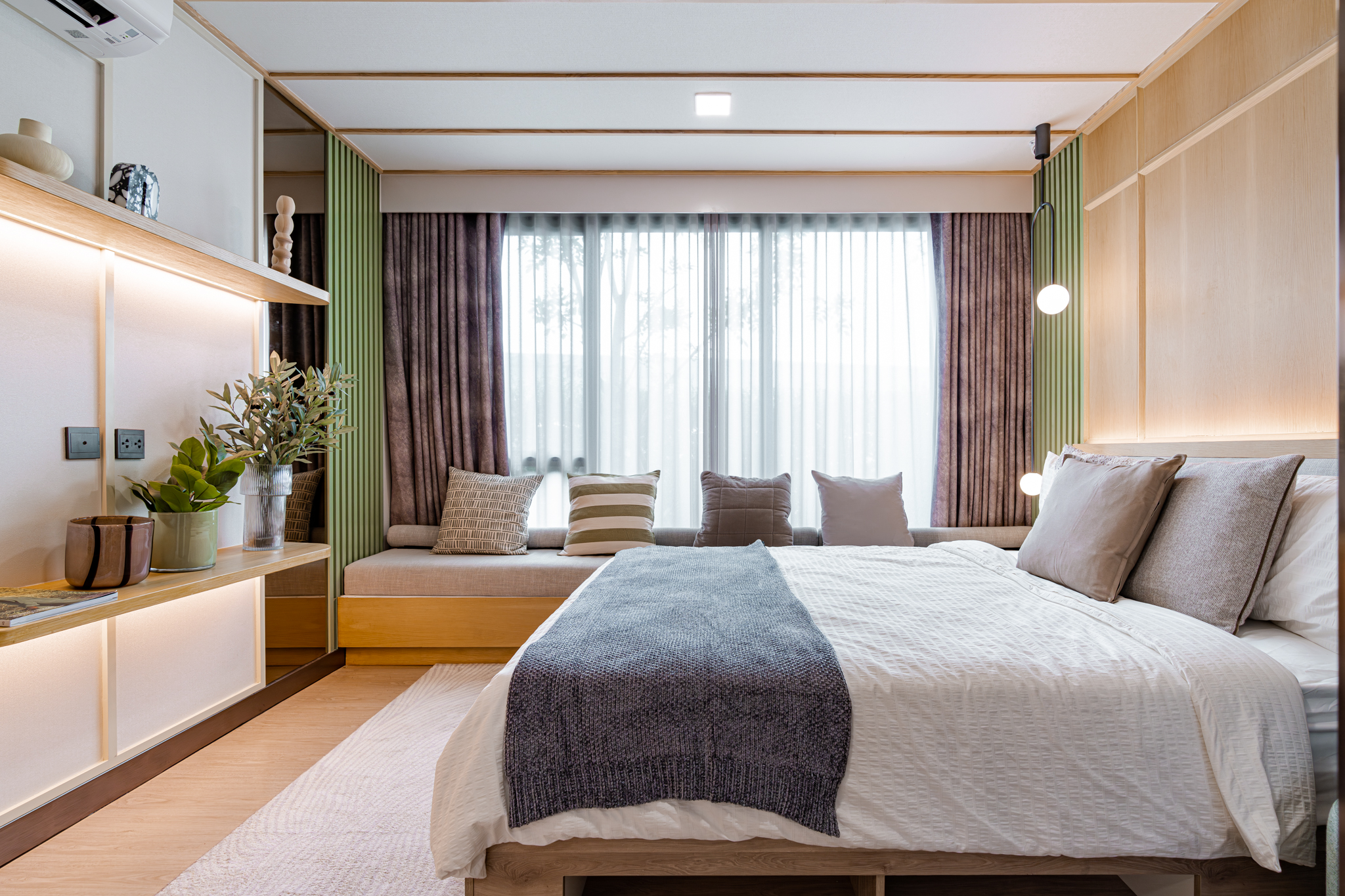 Atmoz Season Ladkrabang