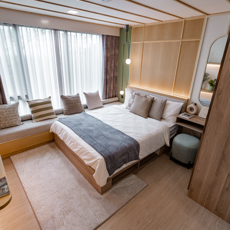 Atmoz Season Ladkrabang