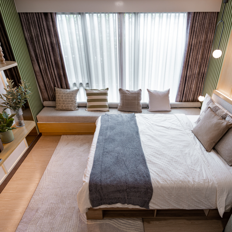 Atmoz Season Ladkrabang