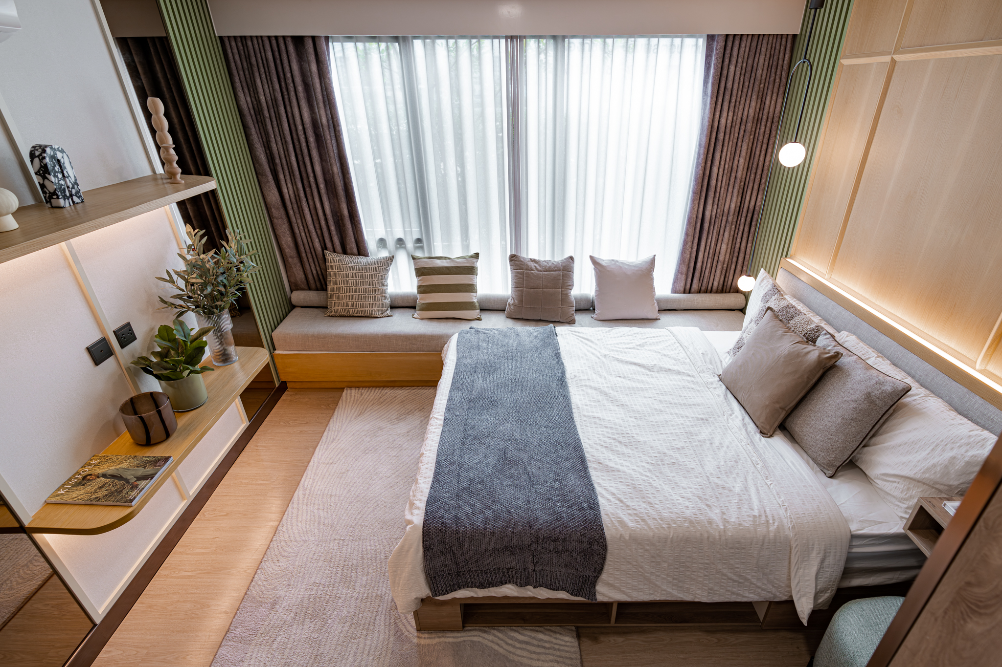 Atmoz Season Ladkrabang