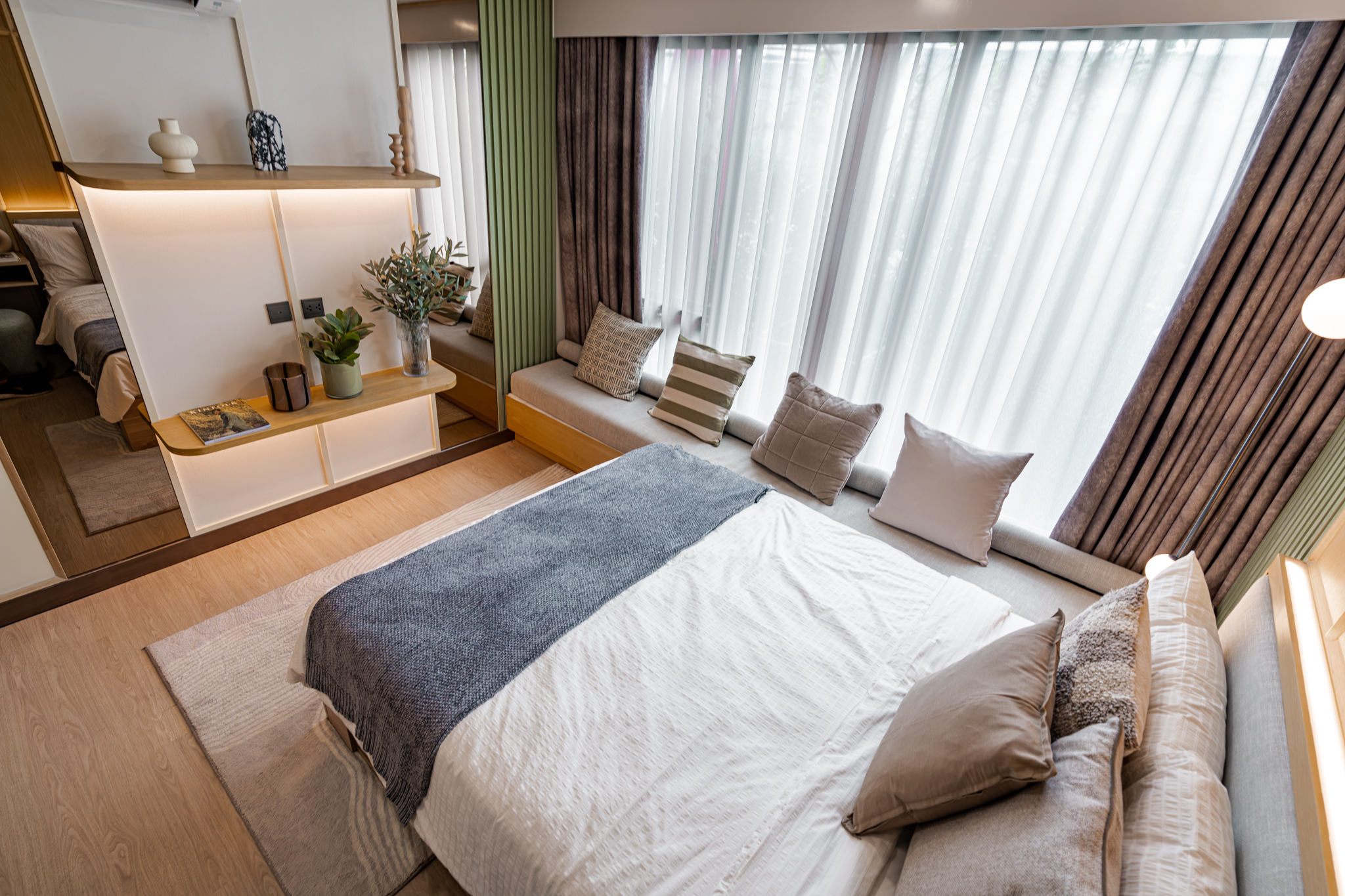 Atmoz Season Ladkrabang